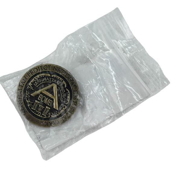 Manhattan Project A Bomb Pin National Day of Remembrance Atomic WII Lapel - Picture 2 of 3